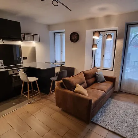 Apartamento T2 Avec Balcon Expo Sud En Plein Centre